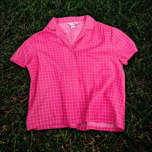 Vintage Hot Pink Button Up Shirt With Lined Pattern - Picture 5 of 6